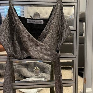 Jordyn jagger Criss cross crop gold top